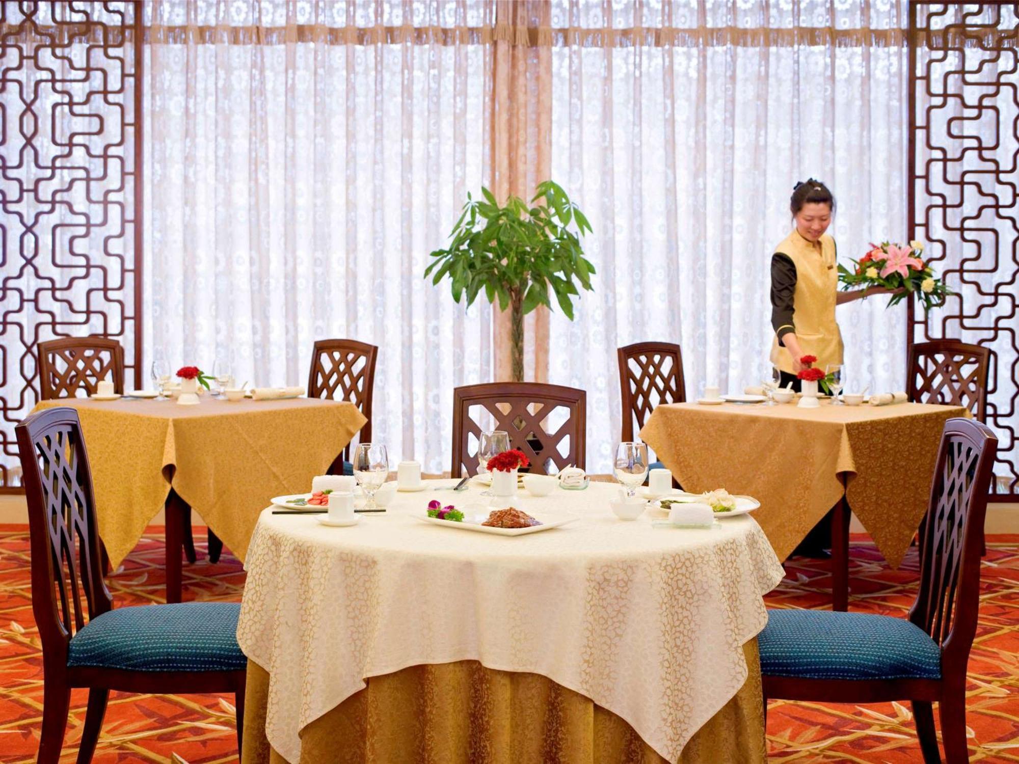 Hotel Mercure Wanshang 4*